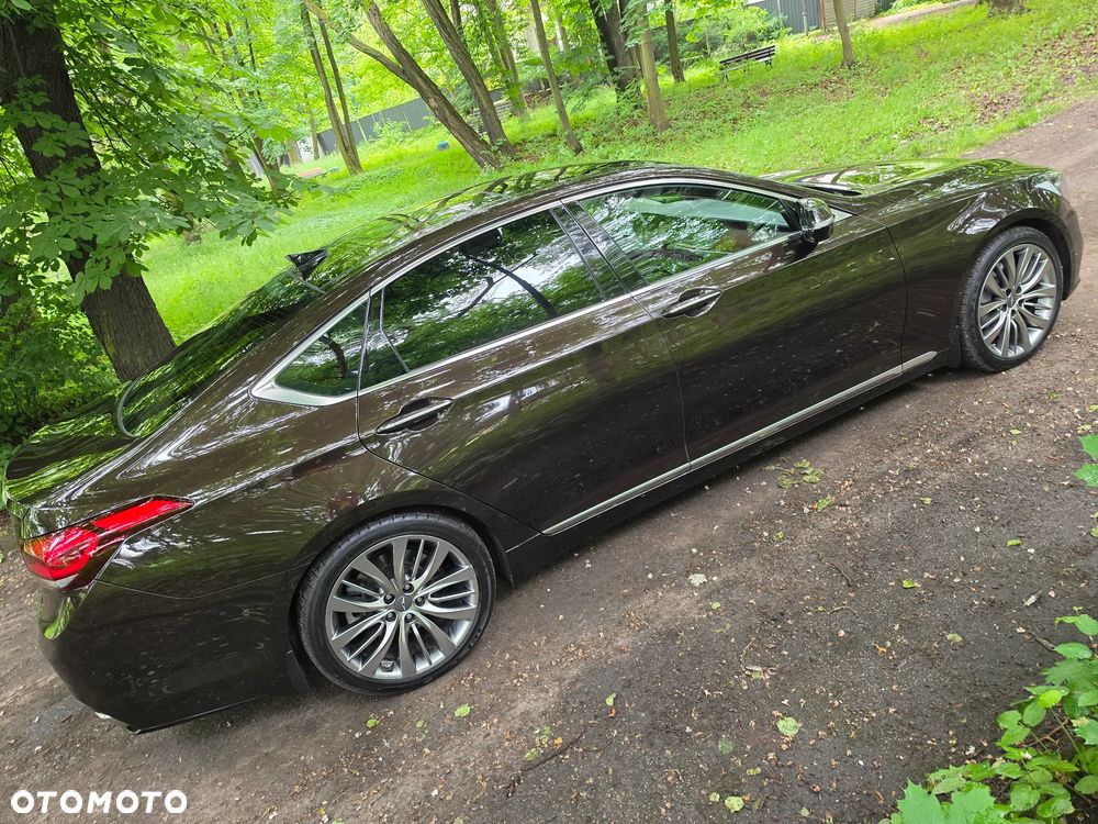 Hyundai Genesis 3.8 V6 GDI - 9