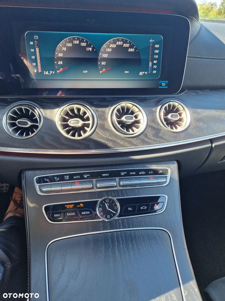 Mercedes-Benz Klasa E 200 Coupe 9G-TRONIC - 5