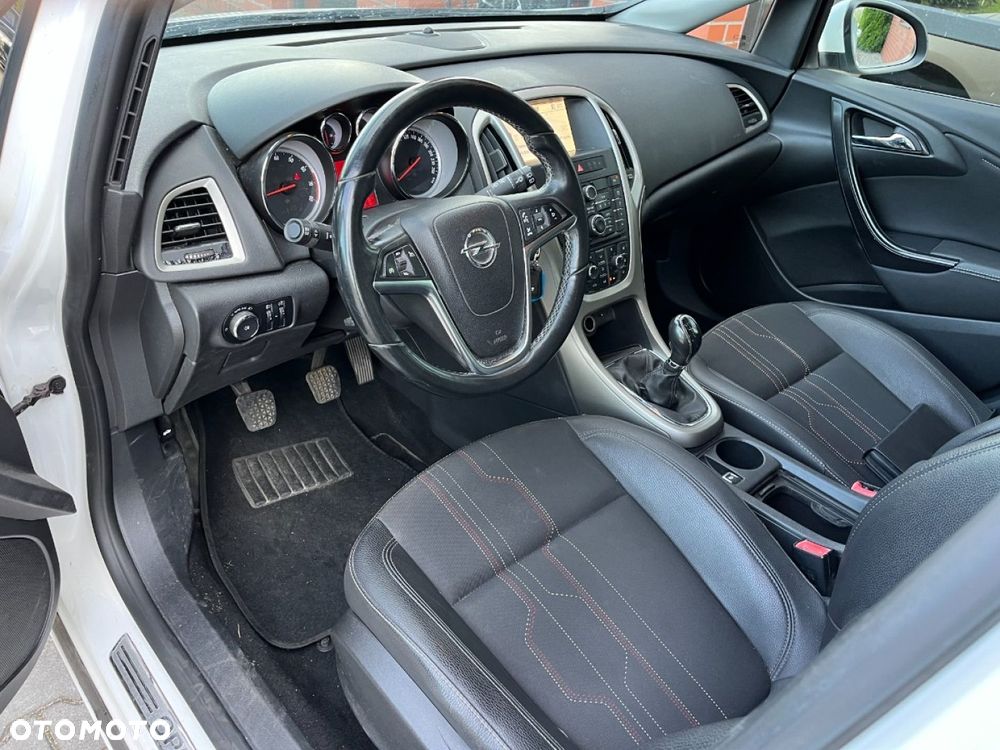 Opel Astra - 8