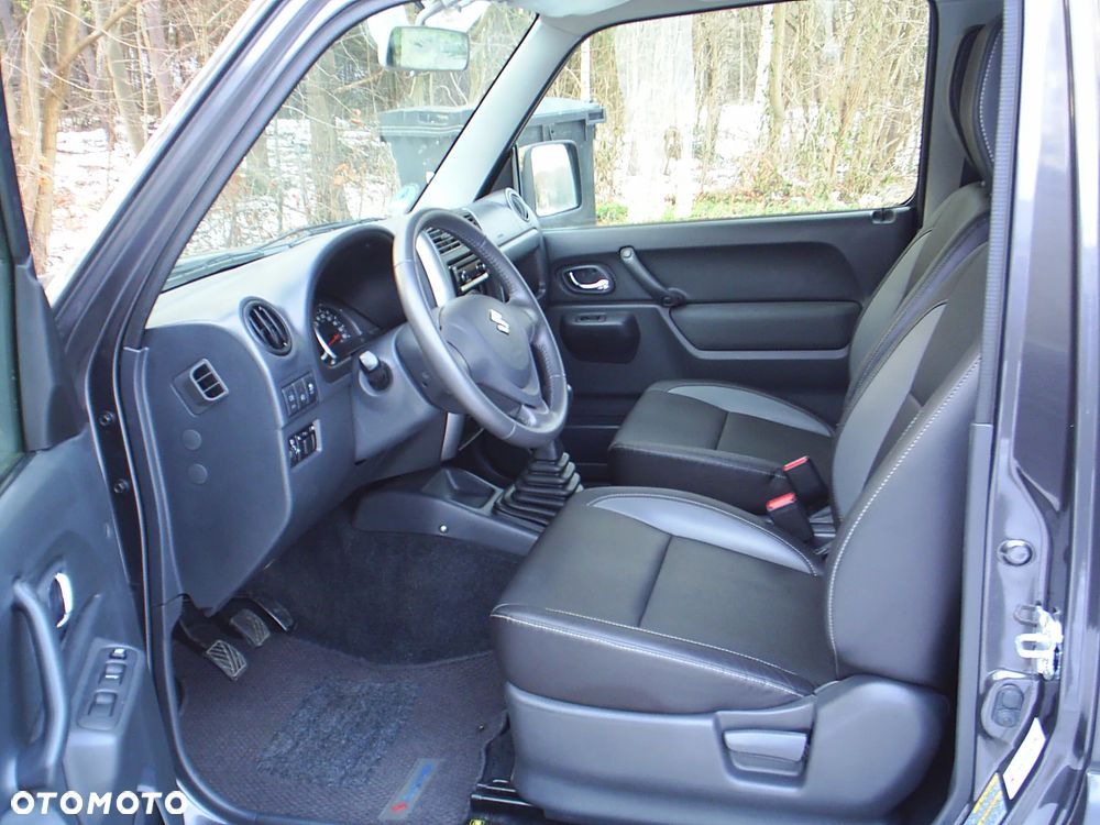 Suzuki Jimny 1.3 JX / Club - 6