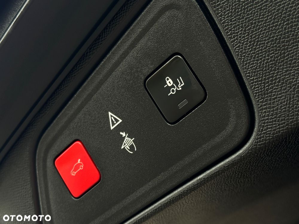 Peugeot 3008 BlueHDi 180 Stop & Start EAT8 GT - 28