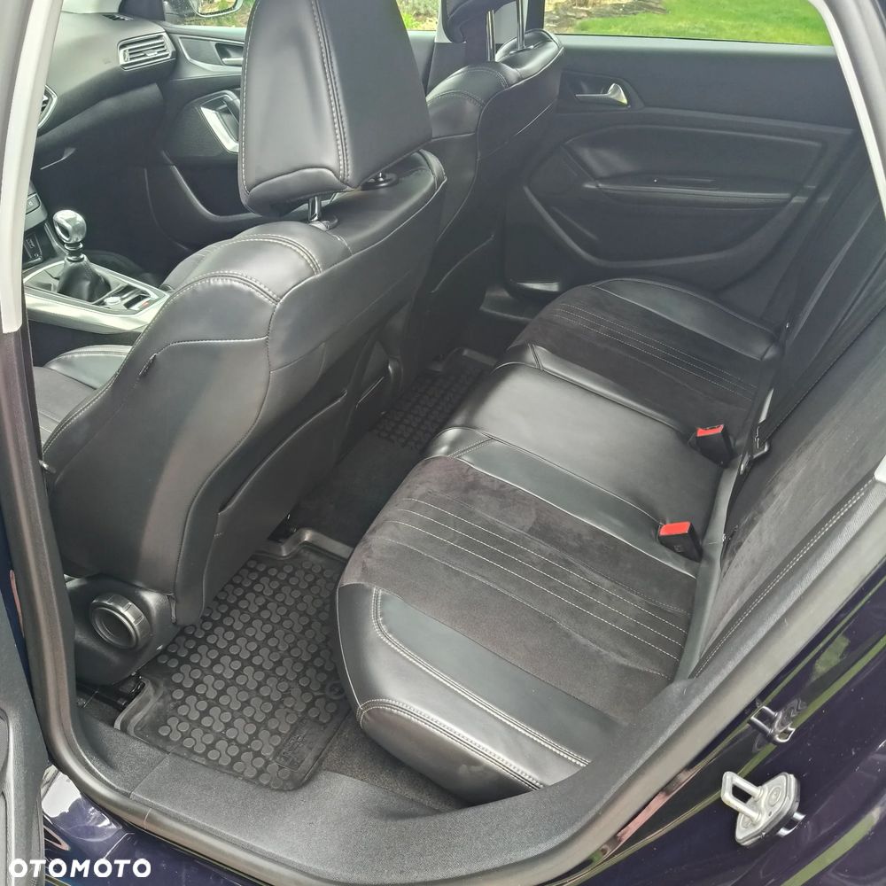 Peugeot 308 2.0 Blue HDi Allure S&S - 10