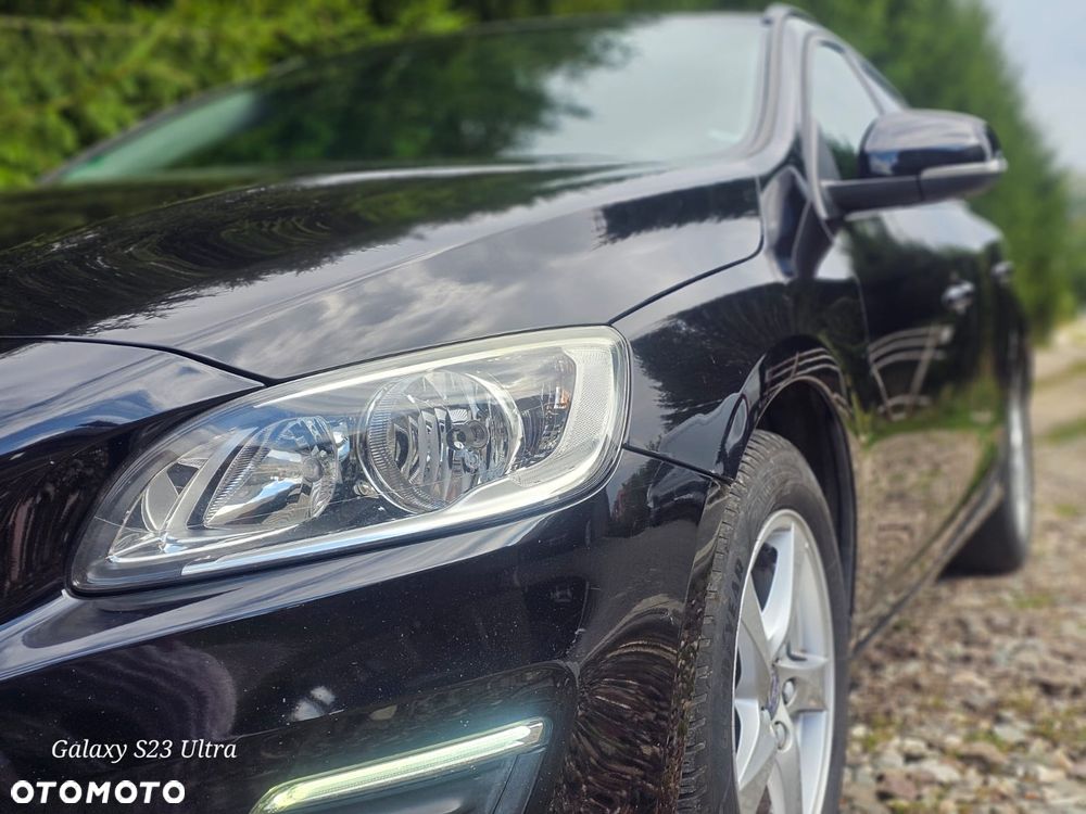 Volvo V60 D2 Drive-E Momentum - 3