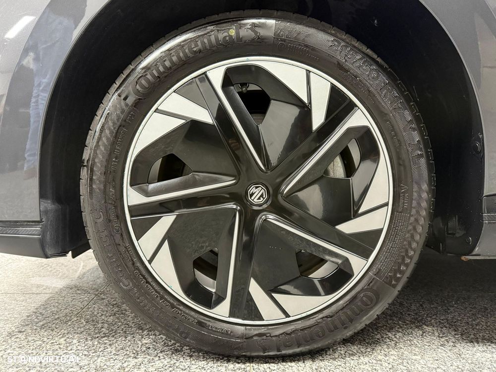 MG MG4 64 kWh Luxury - 6