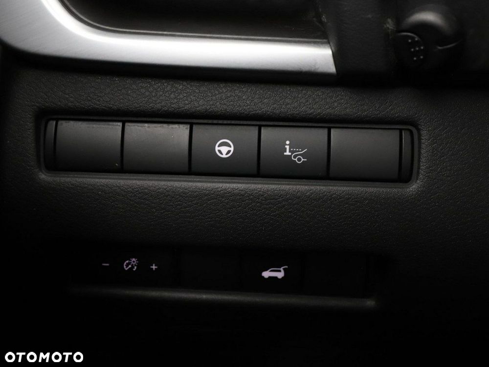 Nissan X-Trail - 40