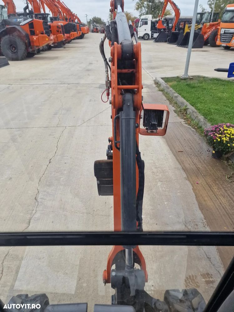 Hitachi ZX19, Masa operat 2tone, 2019, 1.596h, LAMA, CUPLA RAPIDA+3 CUPE, Senile extensibile, latime strans 0,98m, Inst picon, cabina, radio, senile 80% ok, STARE FOARTE BUNA, posibilitate leasing 4 ani, rata lunara 2.000 lei-PROMOTIE-17.900EUR+Tva - 27