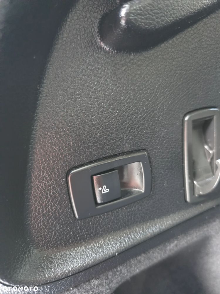 BMW Seria 2 220i Luxury Line - 32