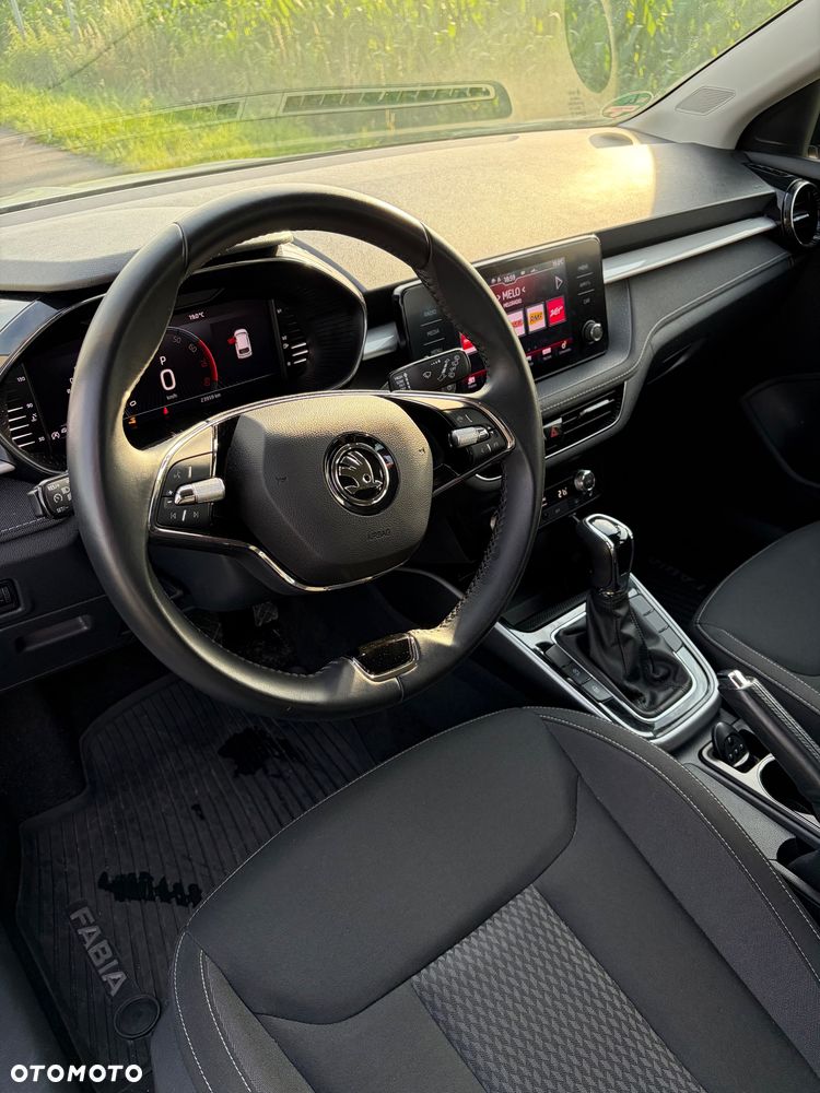 Skoda Fabia 1.0 TSI Ambition DSG - 22