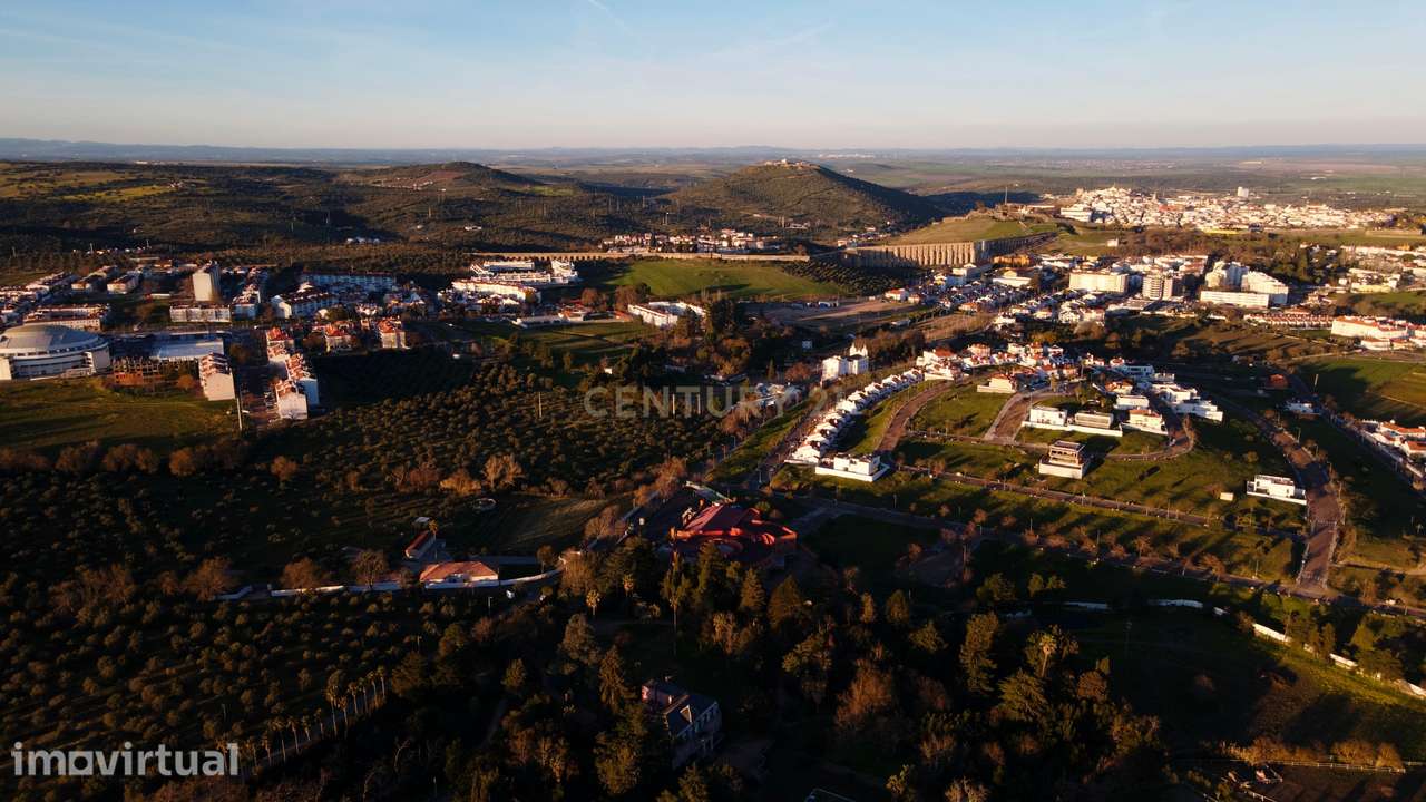 Lote 450m2 para construção de moradia isolada dois pisos e cave em zon - Grande imagem: 2/11
