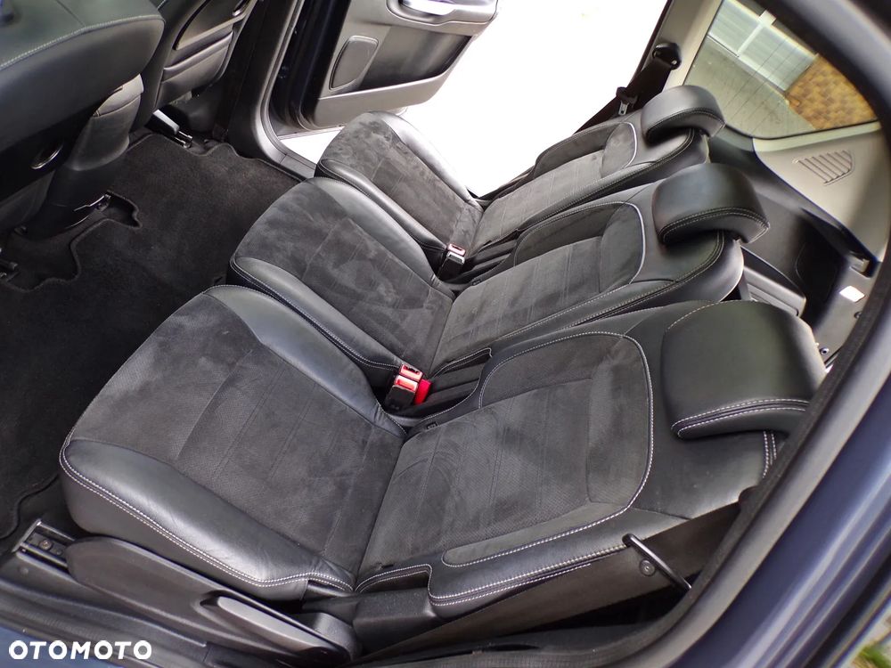 Ford S-Max 2.0 TDCi DPF Titanium - 28