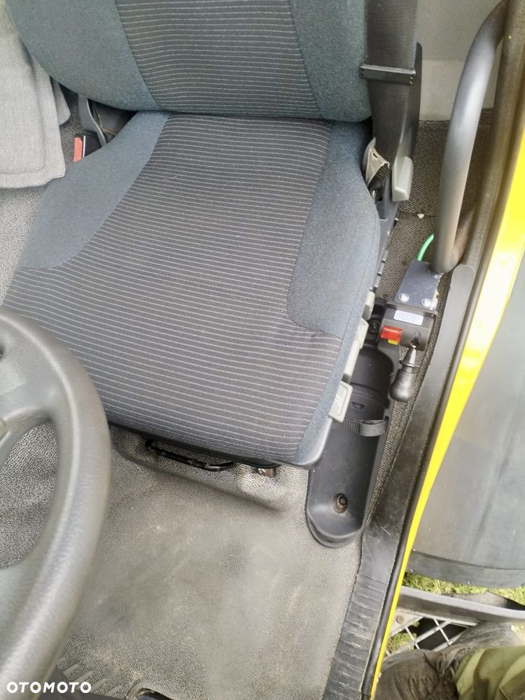 Volvo FL240 - 13