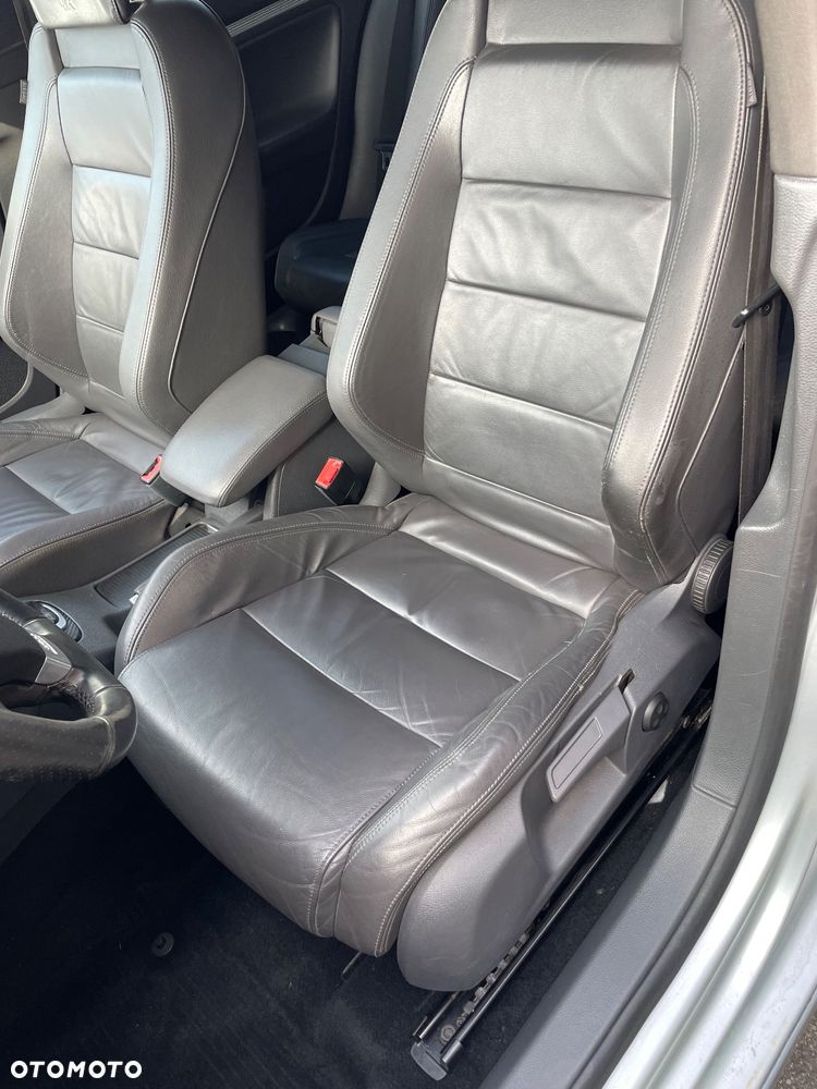 Volkswagen Golf R32 4Motion DSG - 16