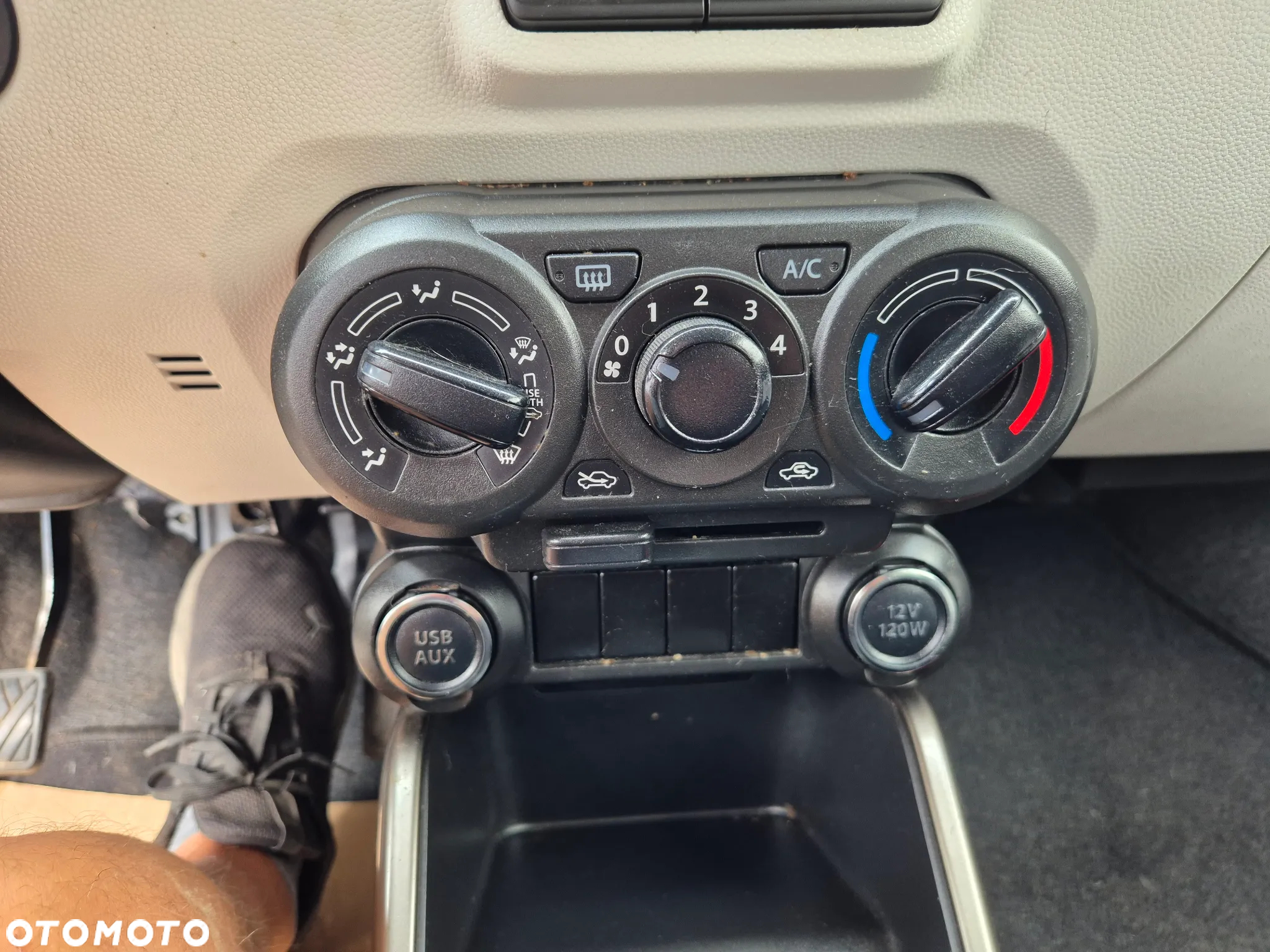 Suzuki Ignis 1.2 Premium - 19