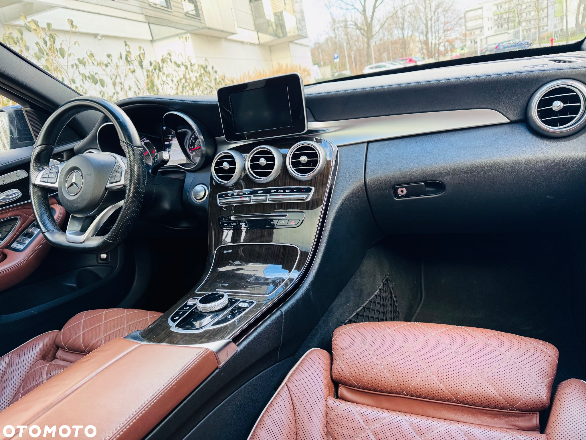 Mercedes-Benz Klasa C AMG 43 4-Matic - 23