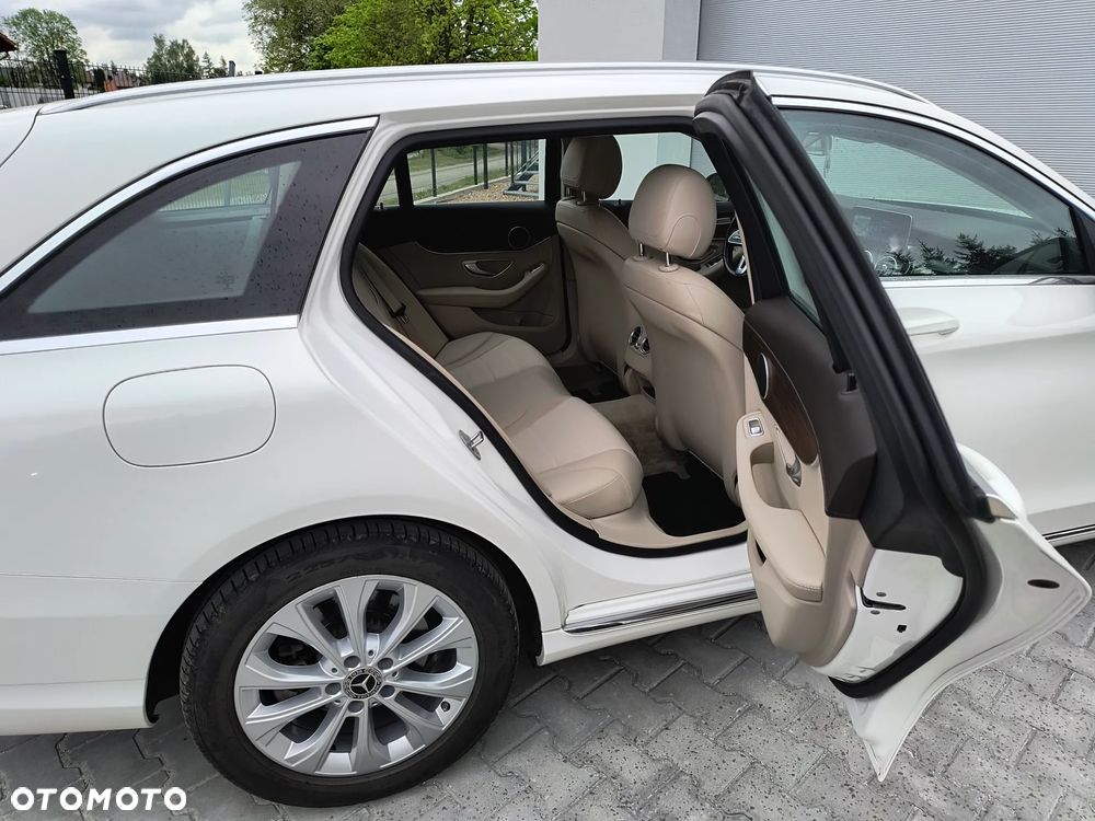 Mercedes-Benz Klasa C 220 d 9G-TRONIC Exclusive - 8