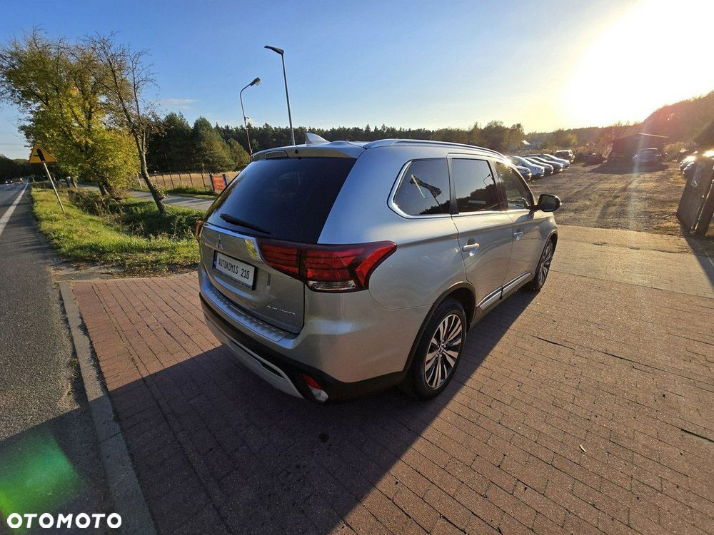 Mitsubishi Outlander 2.0 2WD CVT Diamant Edition - 10