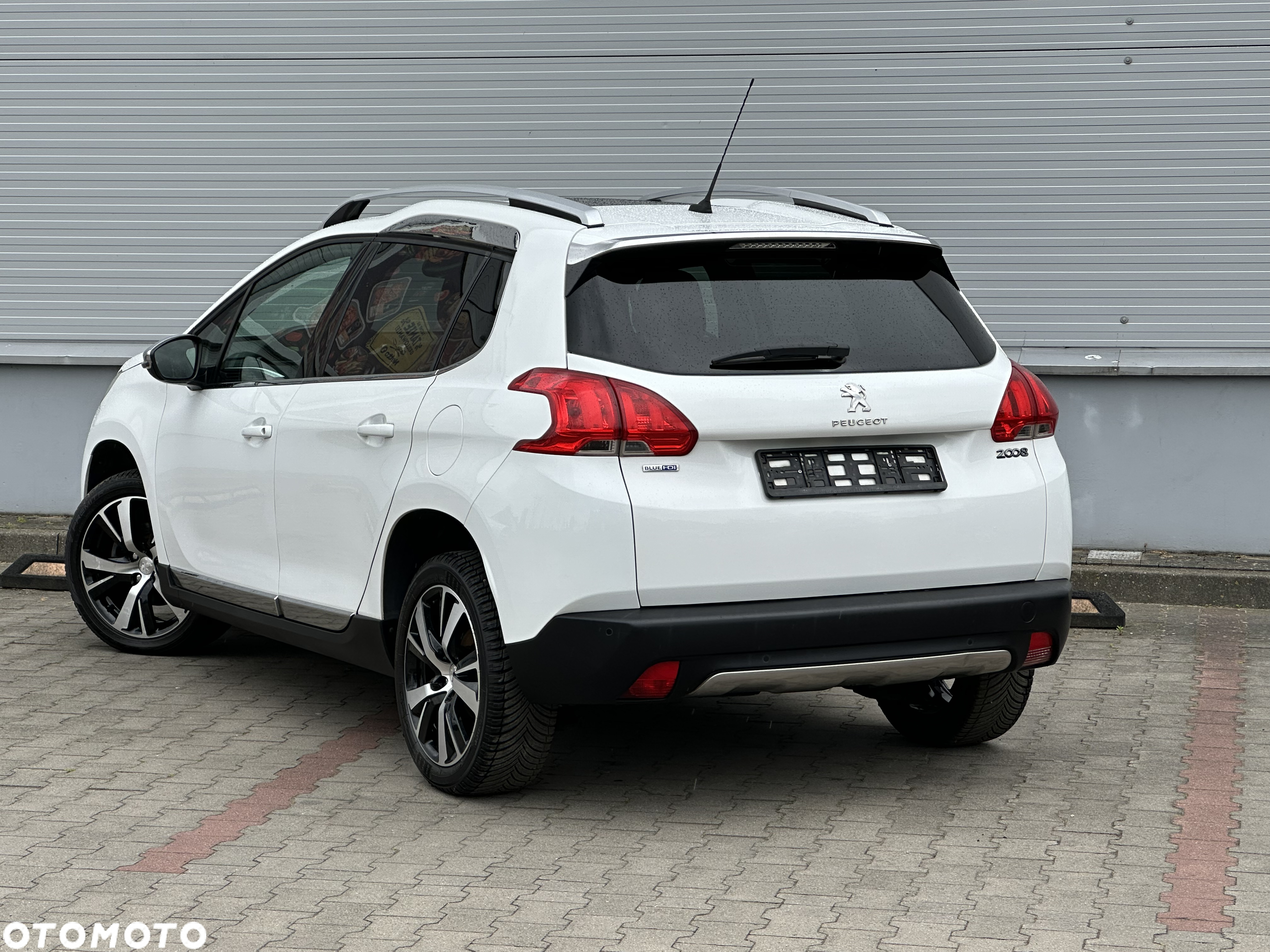 Peugeot 2008 1.6 BlueHDi Allure - 5