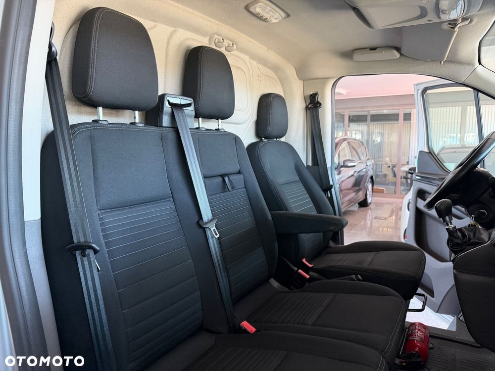 Ford Transit Custom - 37