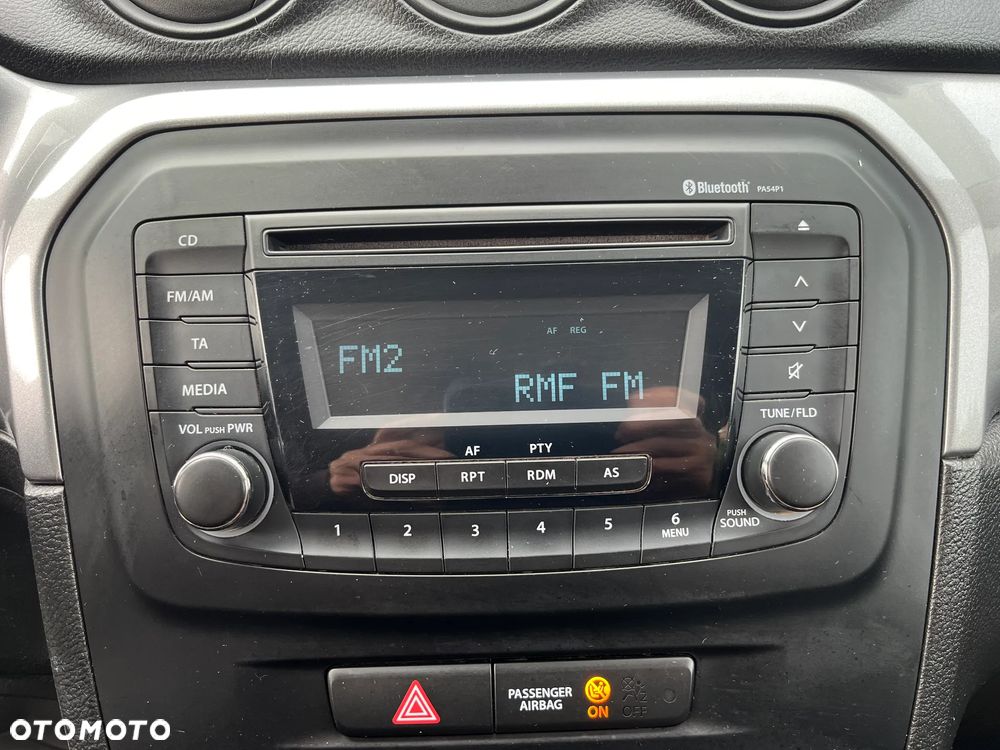 Suzuki Vitara 1.6 Comfort 2WD - 28