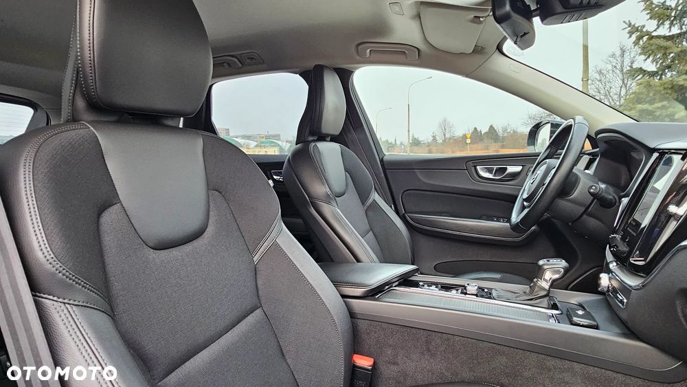 Volvo XC 60 D4 AWD Inscription - 37