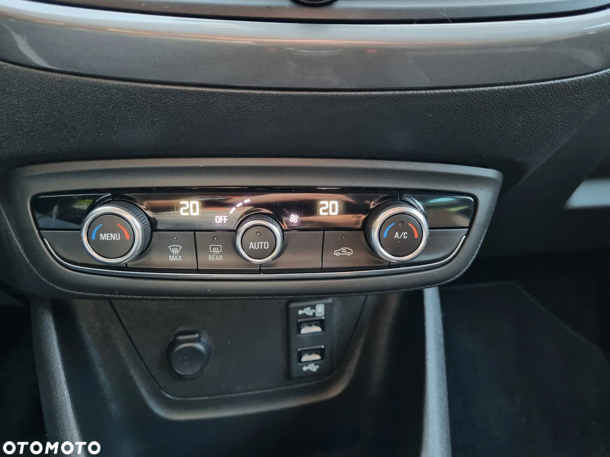 Opel Crossland X 1.2 T Elite S&S - 13