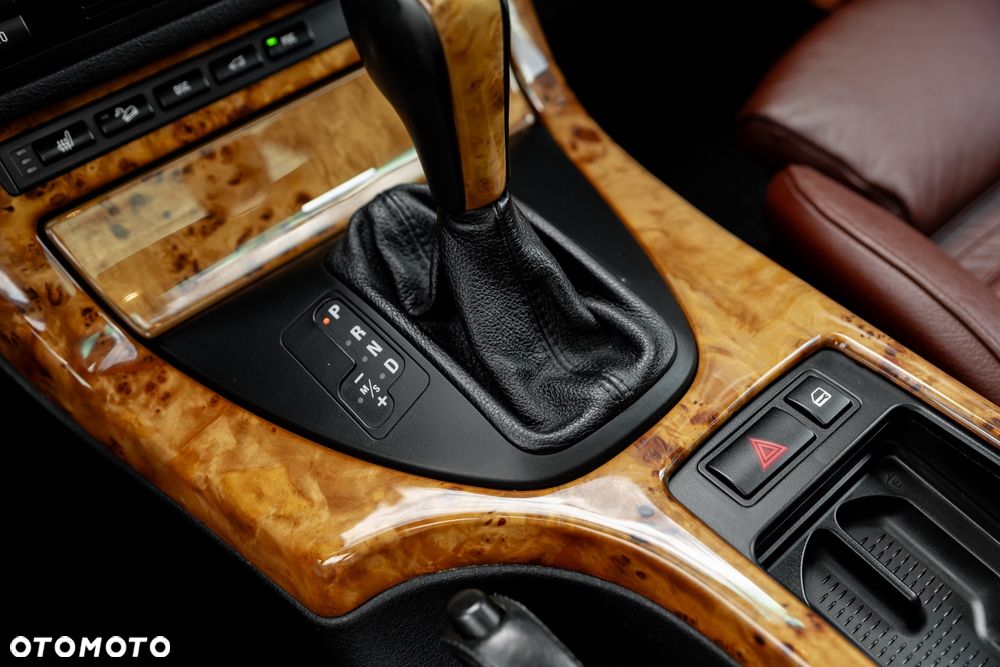 BMW X5 3.0 i - 32
