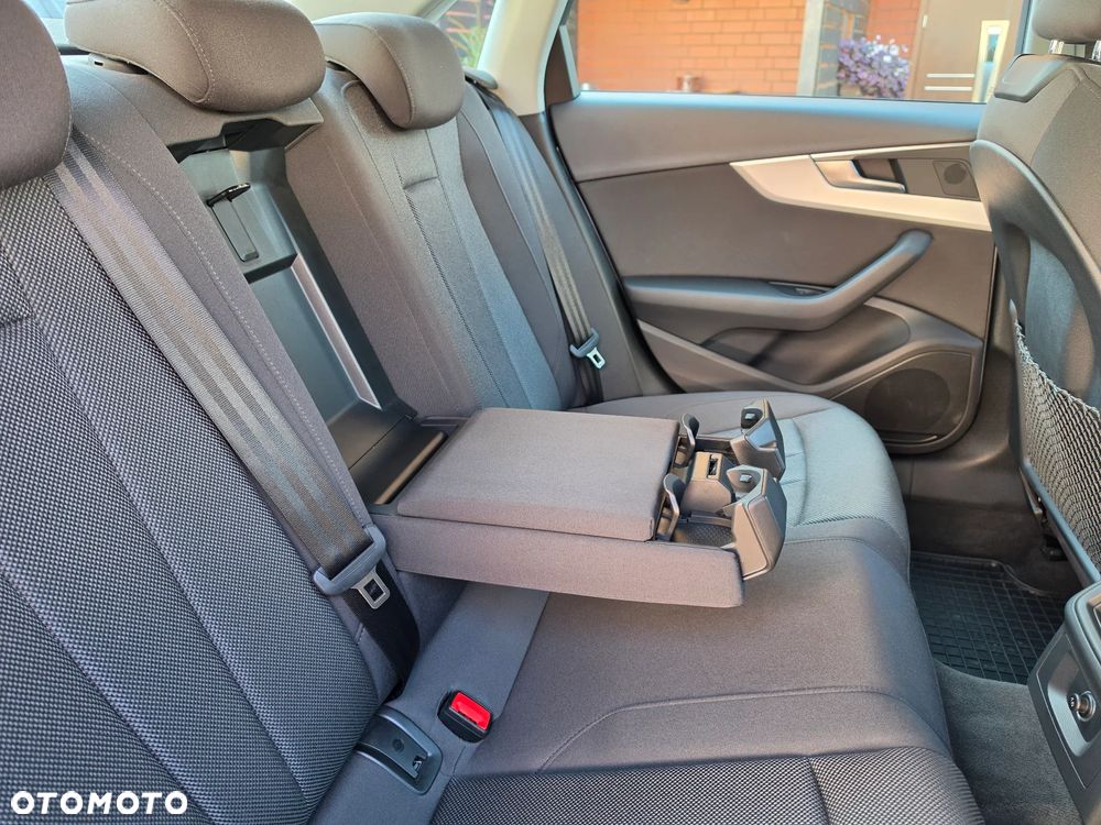 Audi A4 Limousine 1.4 TFSI Design S tronic - 14