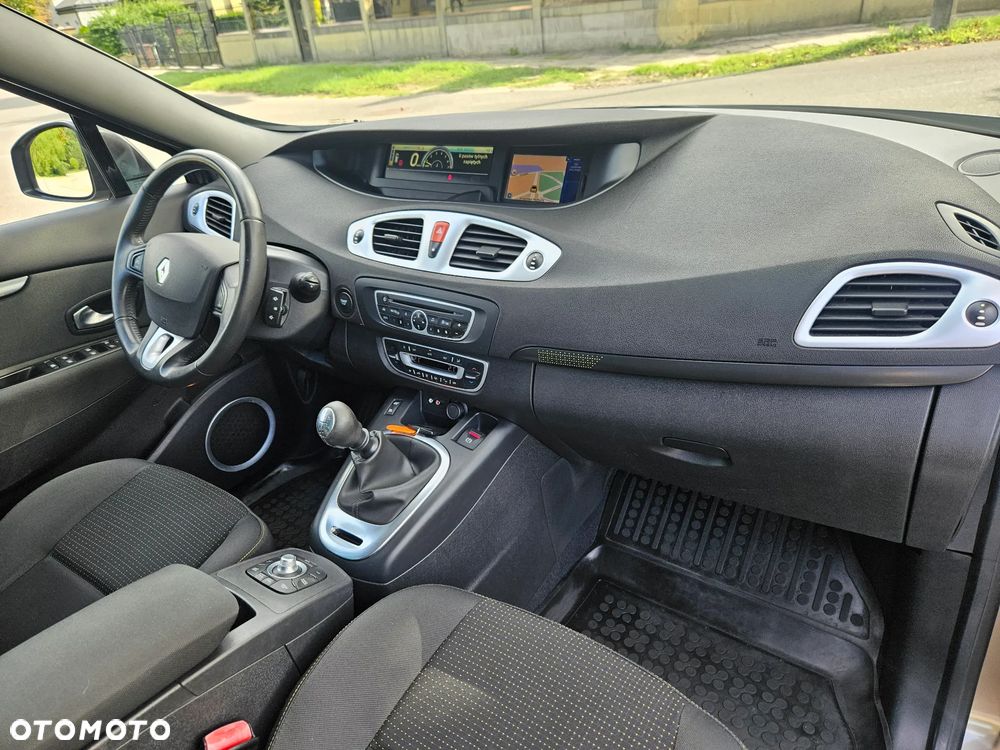 Renault Grand Scenic TCe 130 Luxe - 17