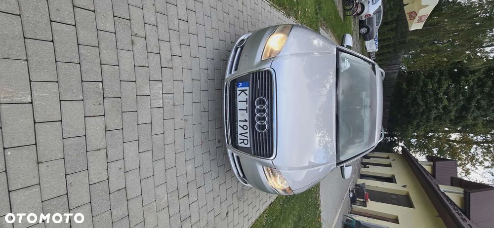 Audi A4 - 1