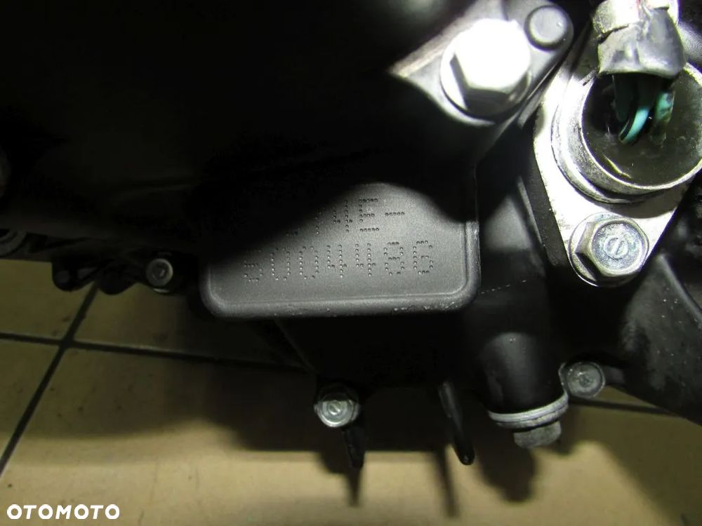 Honda CB GLR 125 JC74E silnik motor engine - 4