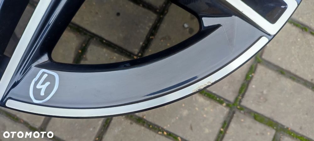 FELGI ALUMINIOWE 5x112 AMG 8jx18 CALI ET40 fi 66.6 MERCEDES C E CLA CLS VKLASA VITO GLA KOMPLET 4 SZTUKI - 10
