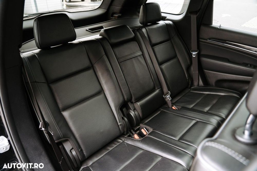 Jeep Grand Cherokee - 19