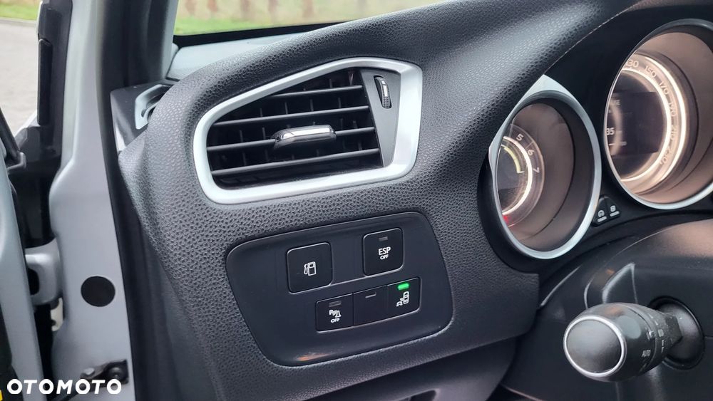 Citroën DS4 HDi 165 Urban Show - 26