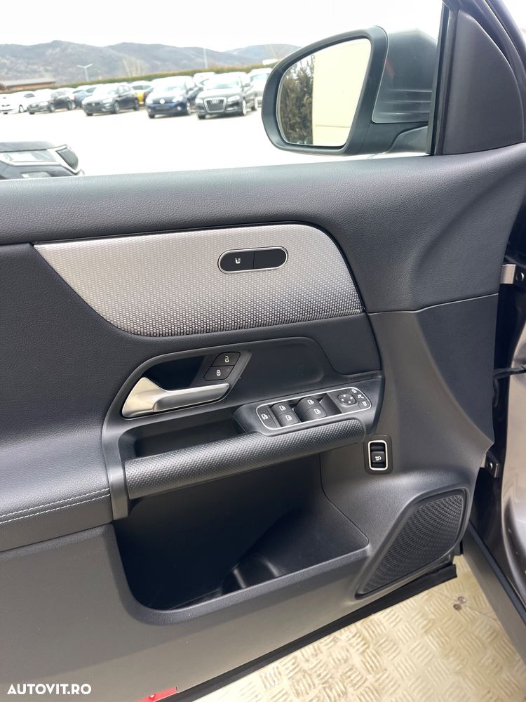 Mercedes-Benz GLA 180 d 8G-DCT Style - 31