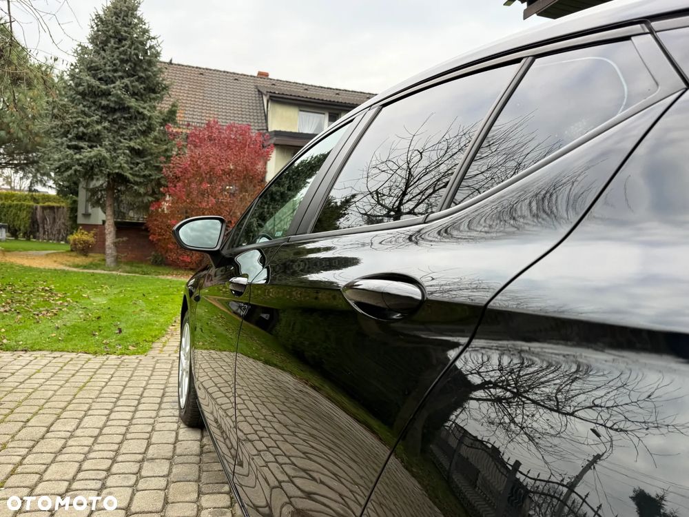 Opel Astra 1.6 CDTI Dynamic - 19