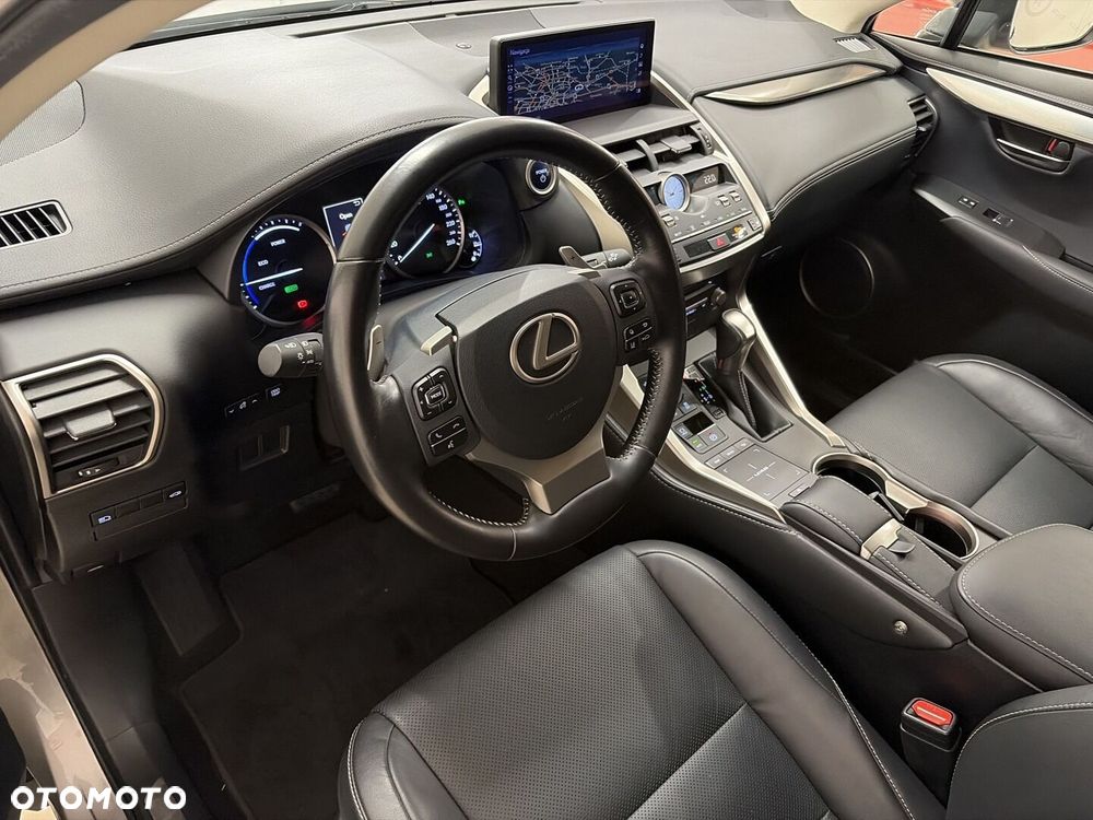 Lexus NX 300h Comfort AWD - 11