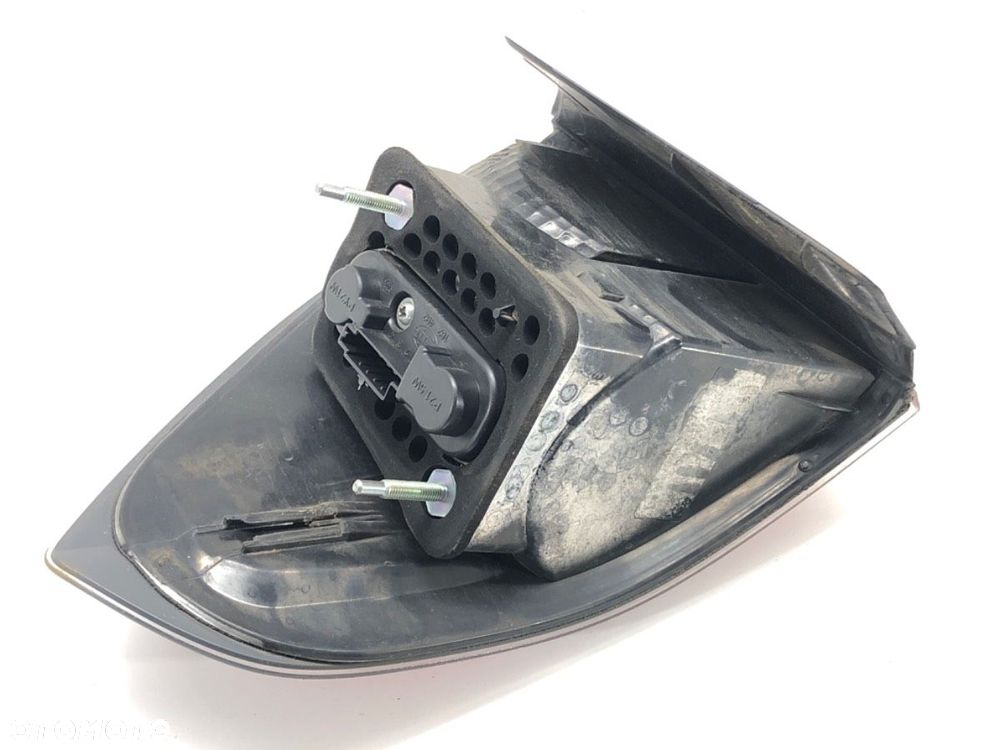 LAMPA PRAWY TYŁ - 72.00 PLN - FORD S-MAX (WA6) 2006 - 2014 2.5 ST 162 kW [220 KM] benzyna 2006 - - 2