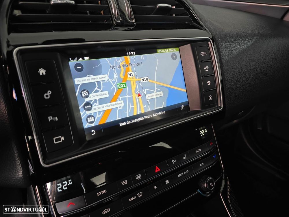 Jaguar XE 2.0 D R-Sport Aut. - 10