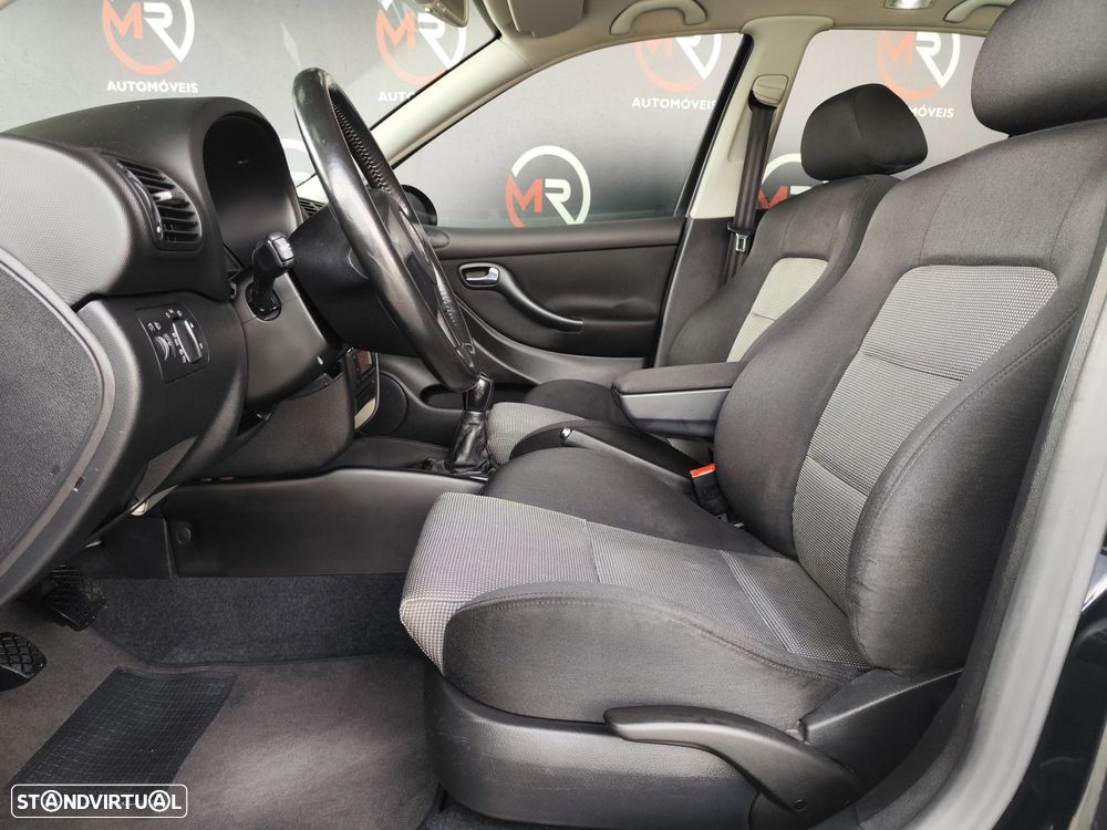 SEAT Leon 1.9 TDI FR - 24