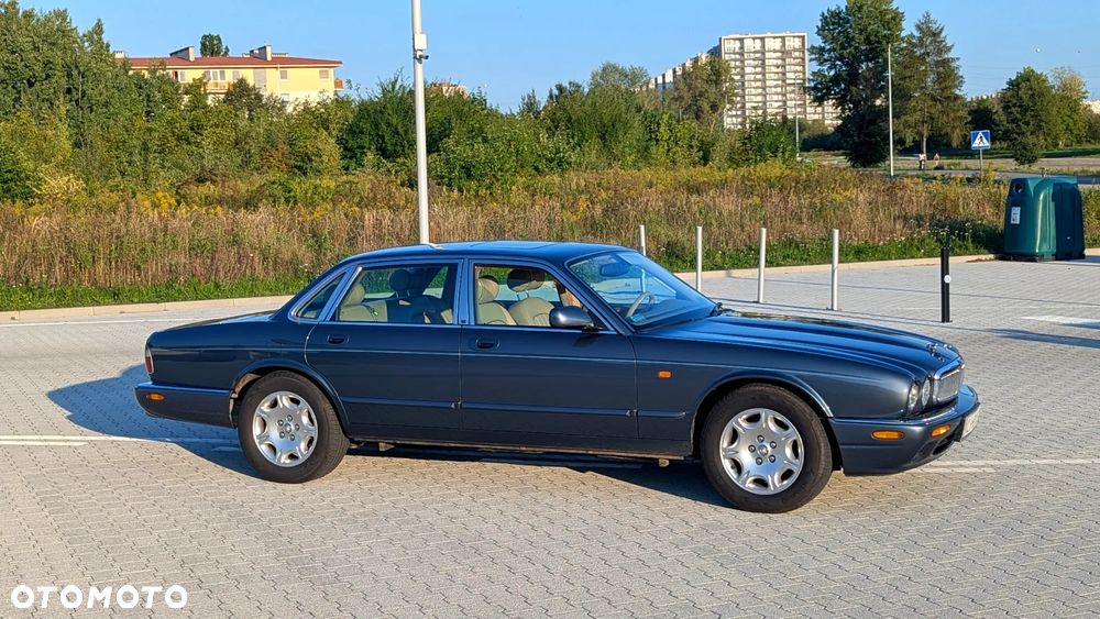 Jaguar XJ 3.2 Executive - 8