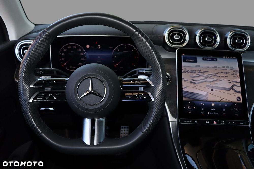 Mercedes-Benz GLC - 16