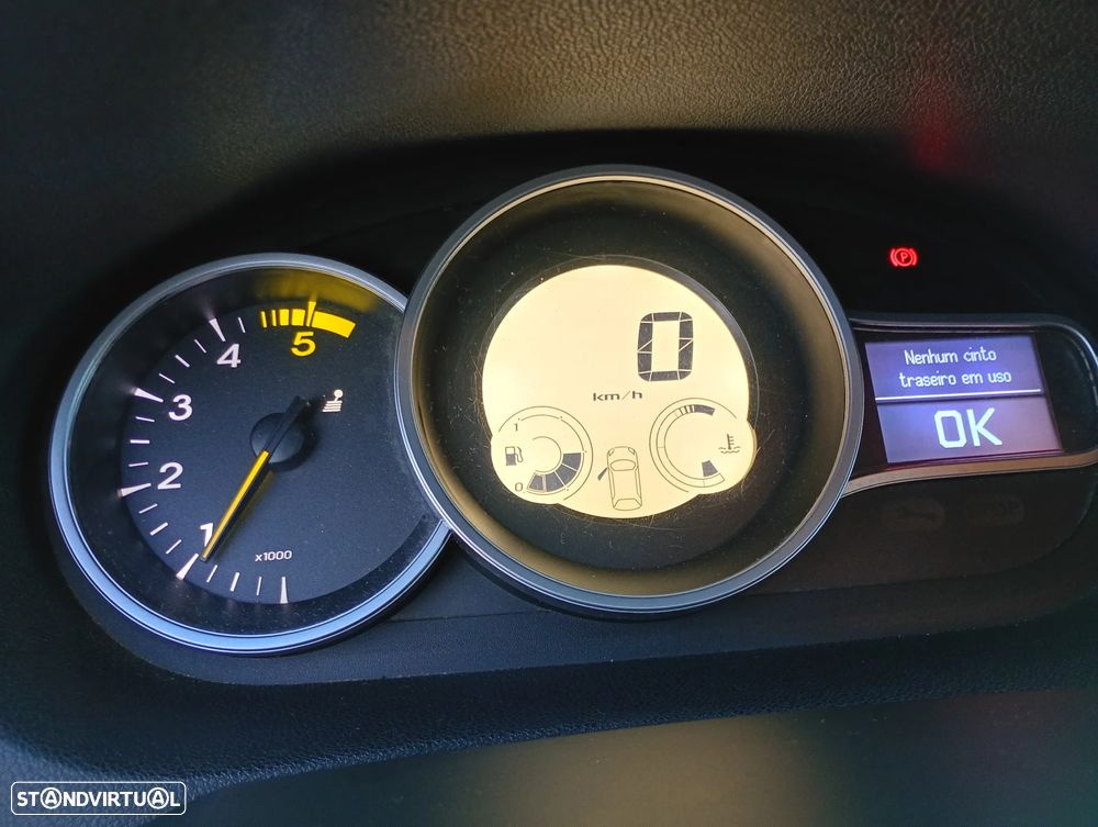 Renault Mégane 1.5 dCi Dynamique - 9