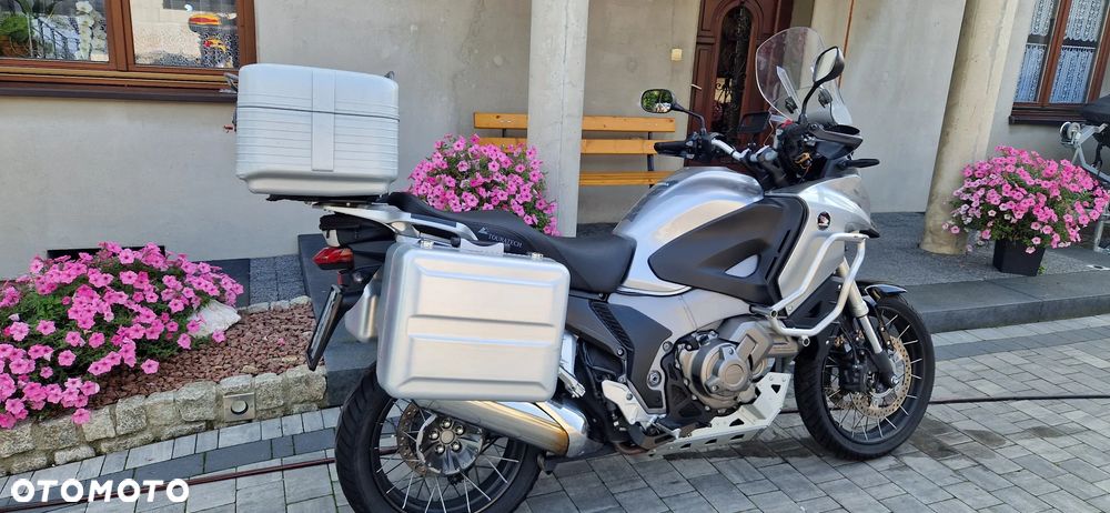 Honda VFR - 5