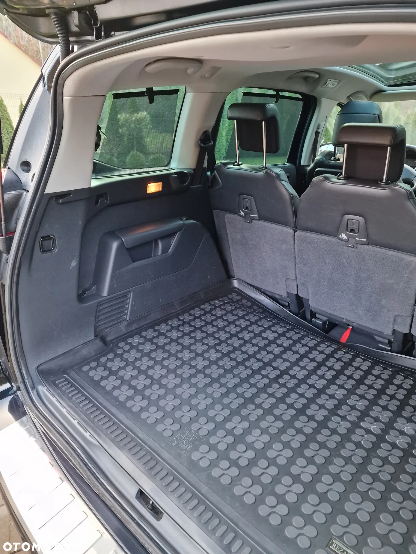 Peugeot 5008 2.0 HDi Allure 7os - 30