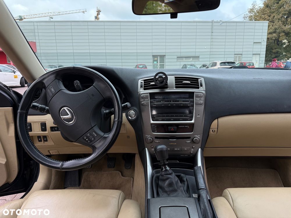 Lexus IS 220 D Comfort - 17