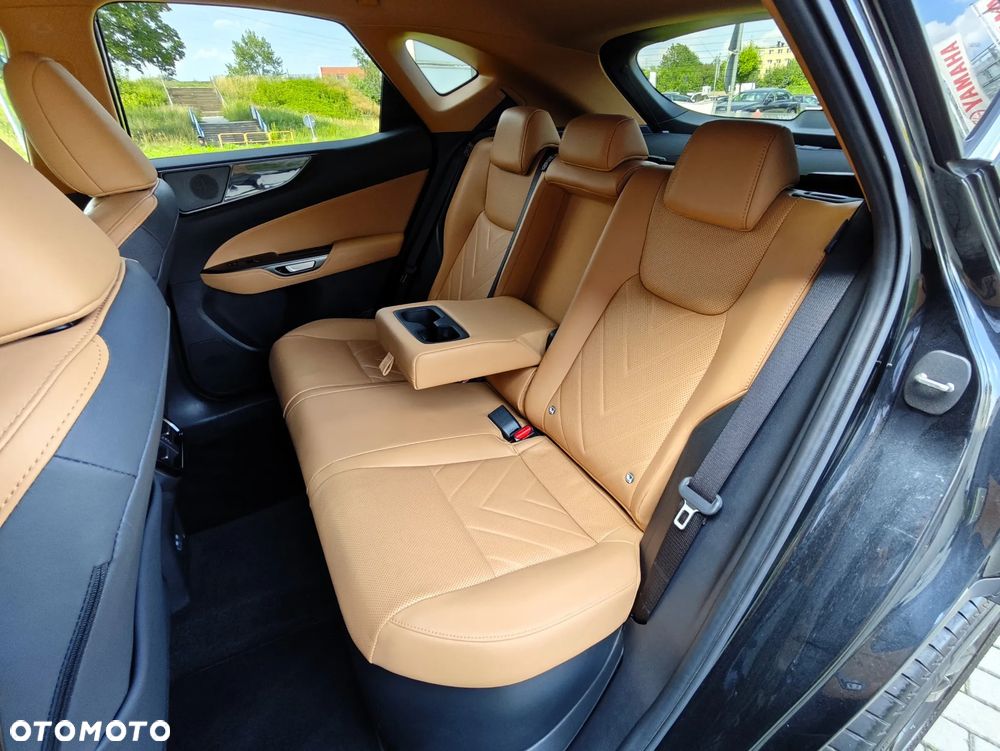 Lexus NX 350h Prestige AWD - 13