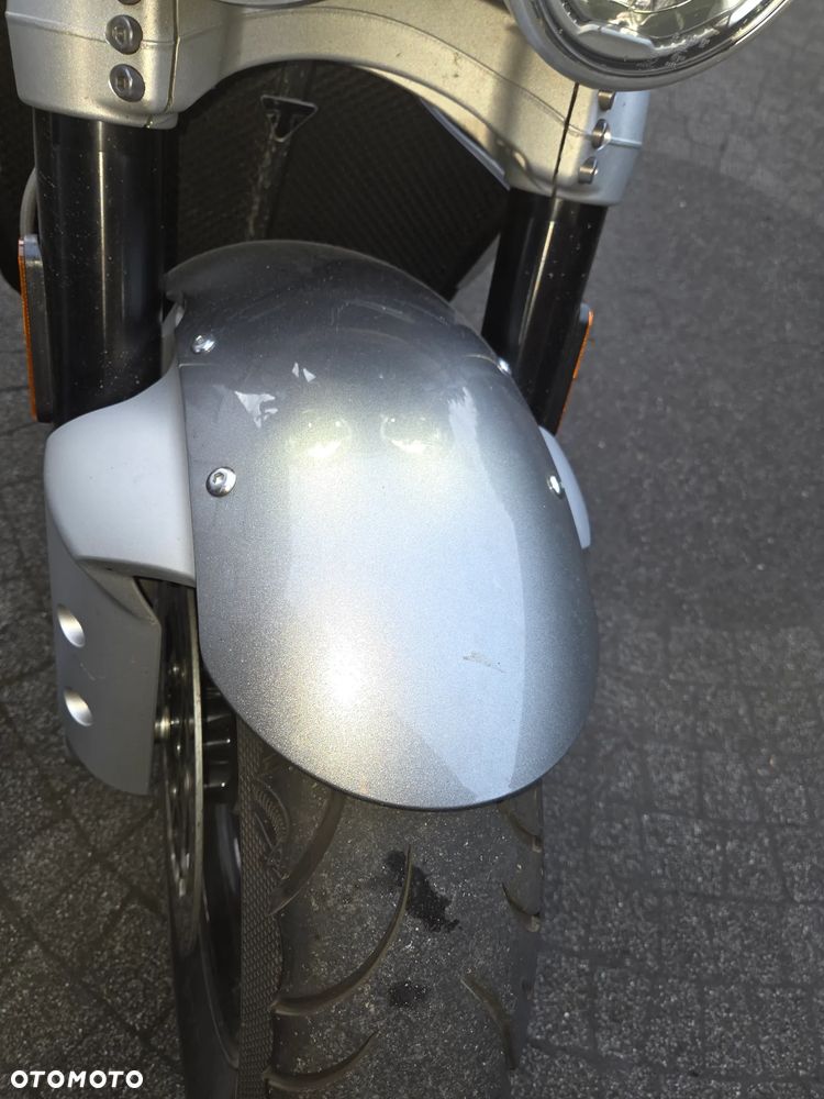 Triumph Rocket - 8