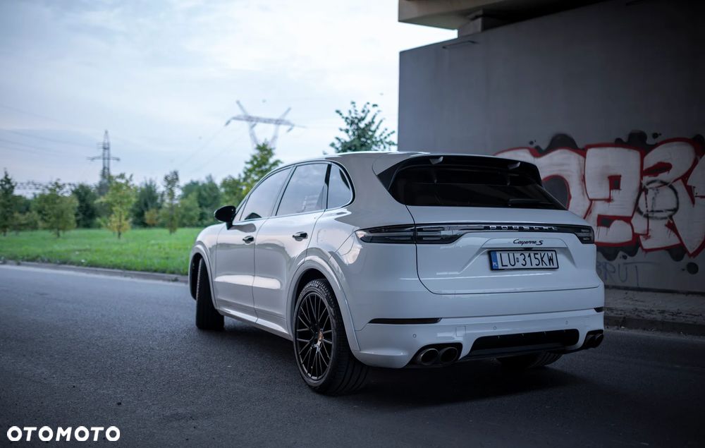 Porsche Cayenne S - 5