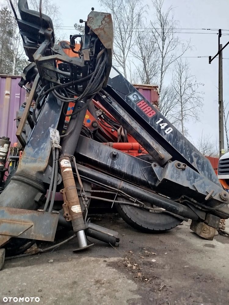 Żuraw przeładunkowy HIAB 140 - 1