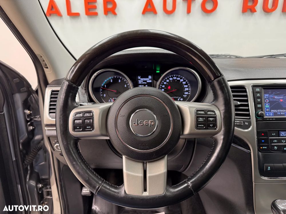 Jeep Grand Cherokee 3.0I CRD Overland Summit - 32